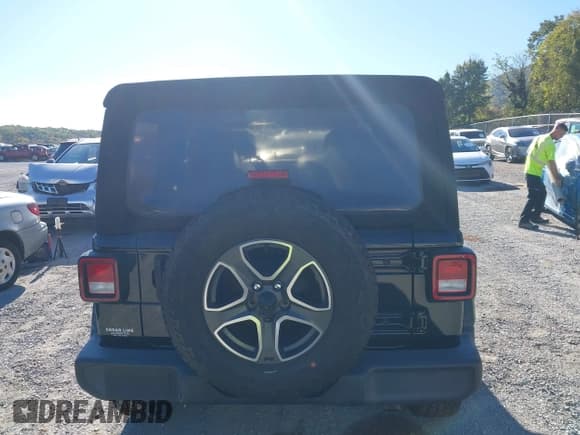 ✅ 2021 Jeep Wrangler Unlimited 80th Anniversary • VIN: 1C4HJXDN3MW644514 • Лот: 43431515. Опубликован ранее на IAAI с пробегом 85 917 миль. Бесплатный доступ к архиву аукционных продаж из США и подробный отчёт об истории автомобиля на DreamBid. Изображение 17.