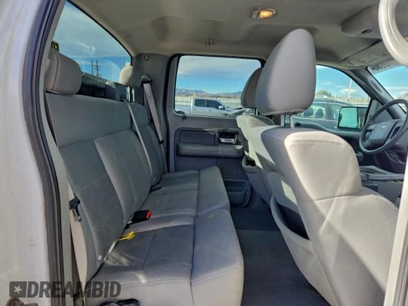 ✅ 2007 Ford F-150 XLT • VIN: 1FTRW12WX7KC61843 • Lot: 94110835. Wystawiony na Copart z przebiegiem 259 277 mil. Bezpłatny archiwum sprzedaży aukcyjnych z USA i szczegółowy raport historii pojazdu na DreamBid. Zdjęcie 10.