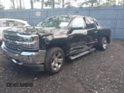 ✅ 2018 Chevrolet Silverado 1500 LTZ • VIN: 3GCUKSEC8JG100483 • Lot: 42757544. Wystawiony na IAAI z przebiegiem 88 136 mil. Bezpłatny archiwum sprzedaży aukcyjnych z USA i szczegółowy raport historii pojazdu na DreamBid. Zdjęcie 17.