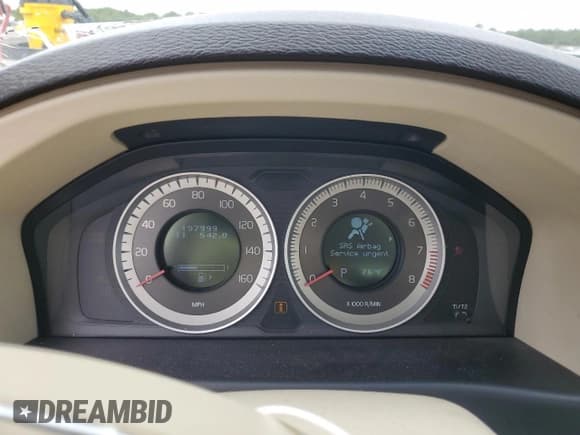 ✅ 2011 Volvo S80 3.2L • VIN: YV1940AS4B1149403 • Lot: 69502535. Wystawiony na Copart z przebiegiem 197 999 mil. Bezpłatny archiwum sprzedaży aukcyjnych z USA i szczegółowy raport historii pojazdu na DreamBid. Zdjęcie 9.