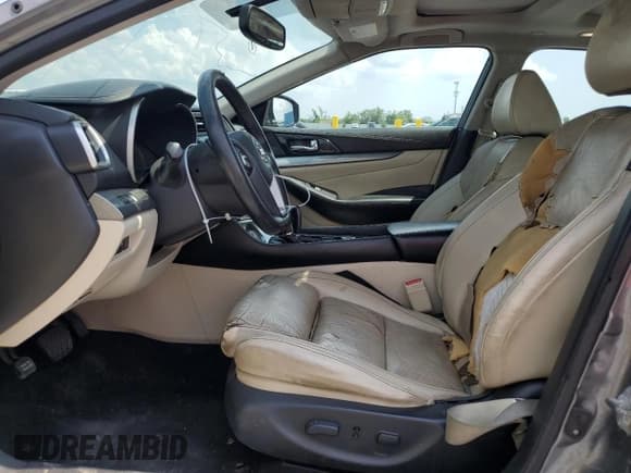 ✅ 2016 Nissan Maxima SV • VIN: 1N4AA6AP8GC441163 • Lot: 58481555. Listed on Copart with 194,478 mi. Free auction sales archive from the USA and detailed vehicle history report at DreamBid. Image 7.