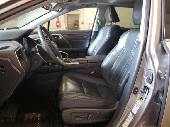 ✅ 2017 Lexus RX 350 • VIN: 2T2BZMCA1HC079461 • Lot: 71293485. Wystawiony na Copart z przebiegiem 115 831 mil. Bezpłatny archiwum sprzedaży aukcyjnych z USA i szczegółowy raport historii pojazdu na DreamBid. Zdjęcie 7.