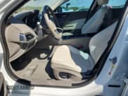 ✅ 2017 Jaguar XE 35t Premium • VIN: SAJAD4BV5HA968949 • Лот: 63670145. Опубликован ранее на Copart с пробегом 62 379 миль. Бесплатный доступ к архиву аукционных продаж из США и подробный отчёт об истории автомобиля на DreamBid. Изображение 7.