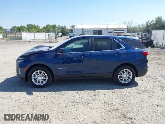 ✅ 2022 Chevrolet Equinox LT • VIN: 3GNAXUEVXNL161128 • Lot: 43124181. Listed on IAAI with 115,650 mi. Free auction sales archive from the USA and detailed vehicle history report at DreamBid. Image 14.