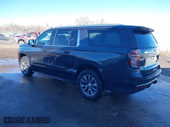 ✅ 2022 Chevrolet Suburban LT • VIN: 1GNSKCKD8NR196753 • Lot: 41468475. Listed on IAAI with 53,974 mi. Free auction sales archive from the USA and detailed vehicle history report at DreamBid. Image 3.