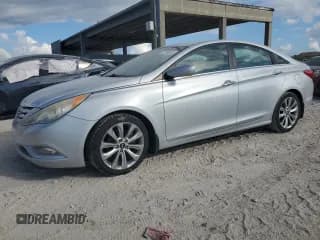 ✅ 2012 Hyundai Sonata SE • VIN: 5NPEC4AB5CH476868 • Lot: 82700055. Wystawiony na Copart z przebiegiem 122 534 mil. Bezpłatny archiwum sprzedaży aukcyjnych z USA i szczegółowy raport historii pojazdu na DreamBid. Zdjęcie 1.
