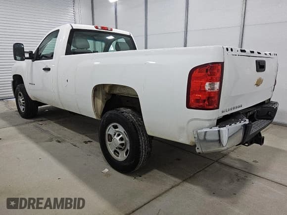 ✅ 2013 Chevrolet Silverado 2500HD Work Truck • VIN: 1GC0CVCG2DF195485 • Лот: 70870625. Опубликован ранее на Copart с пробегом 206 164 миль. Бесплатный доступ к архиву аукционных продаж из США и подробный отчёт об истории автомобиля на DreamBid. Изображение 2.