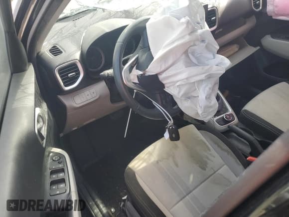 ✅ 2022 Hyundai Venue SEL • VIN: KMHRC8A34NU171819 • Lot: 71510445. Listed on Copart with 41,859 mi. Free auction sales archive from the USA and detailed vehicle history report at DreamBid. Image 8.