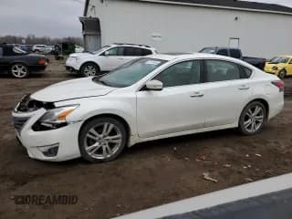 ✅ 2014 Nissan Altima S • VIN: 1N4BL3AP7EN243477 • Lot: 81141004. Listed on Copart with 167,865 mi. Free auction sales archive from the USA and detailed vehicle history report at DreamBid. Image 1.
