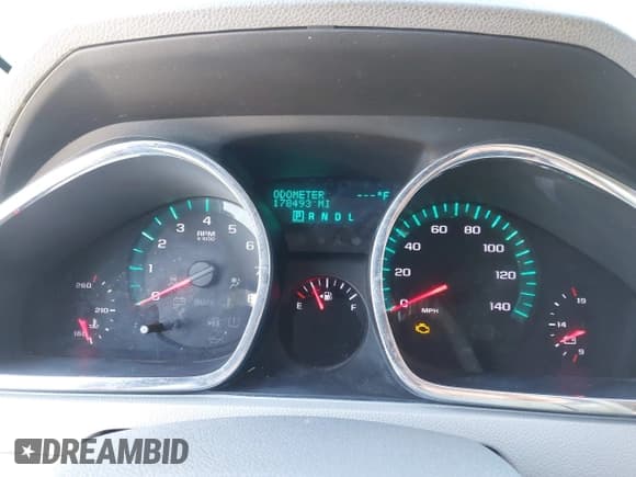 ✅ 2011 Chevrolet Traverse LS • VIN: 1GNKREED1BJ187955 • Lot: 43917882. Wystawiony na IAAI z przebiegiem 178 493 mil. Bezpłatny archiwum sprzedaży aukcyjnych z USA i szczegółowy raport historii pojazdu na DreamBid. Zdjęcie 7.