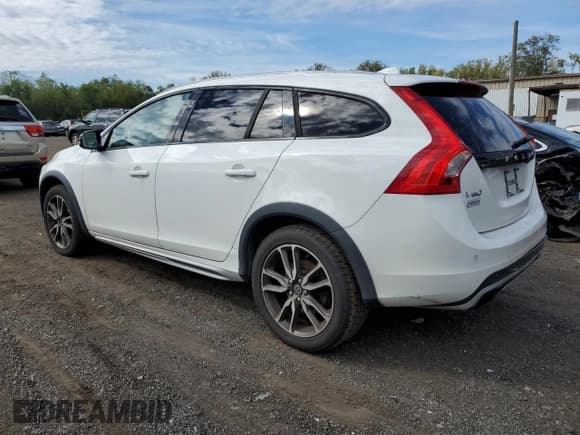 ✅ 2016 Volvo V60 T5 • VIN: YV4612HKXG1008391 • Lot: 80662495. Wystawiony na Copart z przebiegiem 117 634 mil. Bezpłatny archiwum sprzedaży aukcyjnych z USA i szczegółowy raport historii pojazdu na DreamBid. Zdjęcie 2.