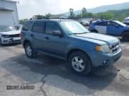 ✅ 2010 Ford Escape XLT • VIN: 1FMCU9DG9AKB53488 • Лот: 42424747. Опубликован ранее на IAAI с пробегом 111 539 миль. Бесплатный доступ к архиву аукционных продаж из США и подробный отчёт об истории автомобиля на DreamBid. Изображение 1.