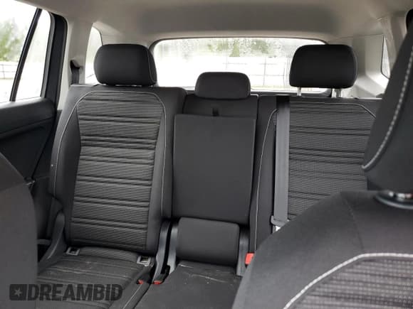 ✅ 2024 Volkswagen Tiguan S • VIN: 3VVRB7AX0RM058580 • Lot: 71196945. Listed on Copart with 11,211 mi. Free auction sales archive from the USA and detailed vehicle history report at DreamBid. Image 10.