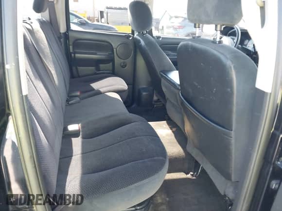 2005 Dodge 1500 SLT с VIN 1D7HA18N15S156717, выставлен на аукционе IAAI как лот 43606828 с пробегом 232 918 миль миль и . История ставок и продаж доступна на DreamBid. Изображение 8.