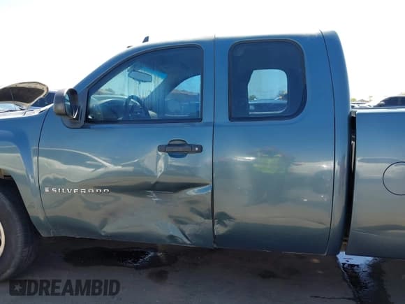 ✅ 2007 Chevrolet Silverado 1500 Work Truck • VIN: 1GCEC19X07Z652318 • Lot: 42432239. Listed on IAAI with 264,940 mi. Free auction sales archive from the USA and detailed vehicle history report at DreamBid. Image 14.
