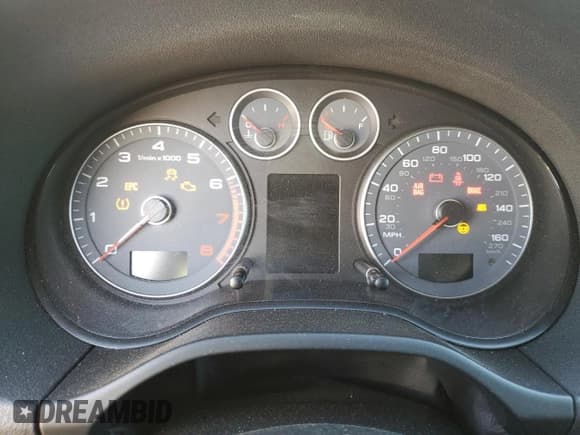 ✅ 2011 Audi A3 Premium Plus • VIN: WAUKEAFM8BA067126 • Лот: 42444945. Опубликован ранее на Copart с пробегом Не указан. Бесплатный доступ к архиву аукционных продаж из США и подробный отчёт об истории автомобиля на DreamBid. Изображение 9.