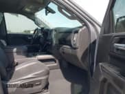 ✅ 2019 Chevrolet Silverado 1500 LTZ • VIN: 3GCUYGED1KG265152 • Lot: 42260338. Wystawiony na IAAI z przebiegiem 72 448 mil. Bezpłatny archiwum sprzedaży aukcyjnych z USA i szczegółowy raport historii pojazdu na DreamBid. Zdjęcie 5.