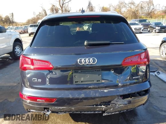 ✅ 2019 Audi Q5 Prestige • VIN: WA1CNAFY8K2037977 • Лот: 43789913. Опубликован ранее на IAAI с пробегом 56 176 миль. Бесплатный доступ к архиву аукционных продаж из США и подробный отчёт об истории автомобиля на DreamBid. Изображение 17.