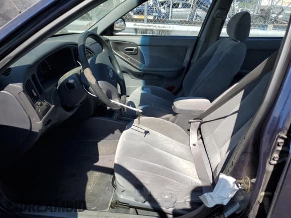 ✅ 2006 Hyundai Elantra GLS • VIN: KMHDN45D06U146109 • Lot: 62437654. Wystawiony na Copart z przebiegiem 150 363 mil. Bezpłatny archiwum sprzedaży aukcyjnych z USA i szczegółowy raport historii pojazdu na DreamBid. Zdjęcie 7.