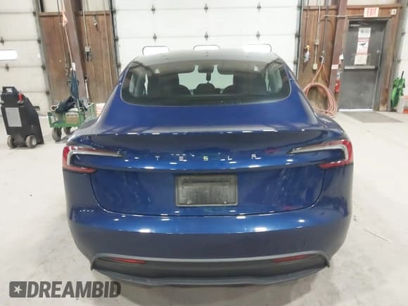 ✅ 2024 Tesla Model 3 • VIN: 5YJ3E1EAXRF848245 • Lot: 43759357. Wystawiony na IAAI z przebiegiem 79 225 mil. Bezpłatny archiwum sprzedaży aukcyjnych z USA i szczegółowy raport historii pojazdu na DreamBid. Zdjęcie 16.
