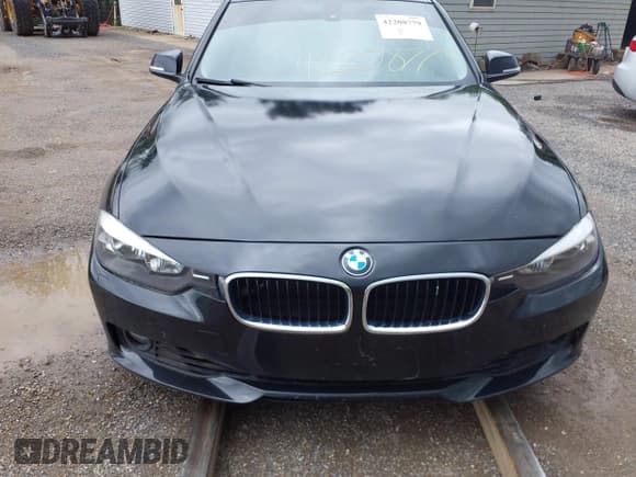 ✅ 2013 BMW 3 Series 328i xDrive • VIN: WBA3B3C59DF543640 • Lot: 42208779. Listed on IAAI with 183,737 mi. Free auction sales archive from the USA and detailed vehicle history report at DreamBid. Image 6.