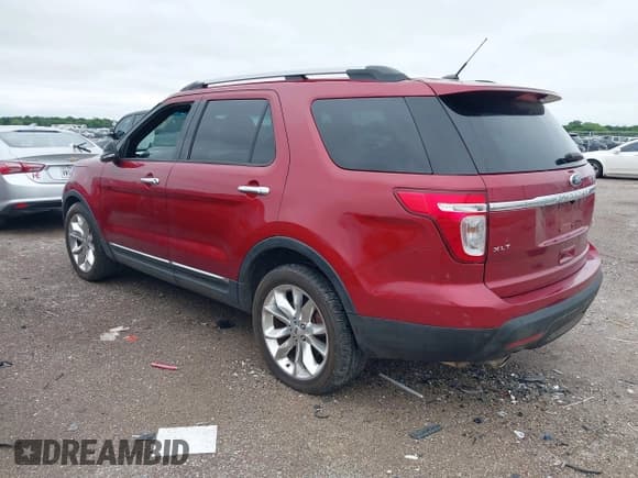 ✅ 2014 Ford Explorer XLT • VIN: 1FM5K7D84EGC47234 • Lot: 42165805. Wystawiony na IAAI z przebiegiem 166 452 mil. Bezpłatny archiwum sprzedaży aukcyjnych z USA i szczegółowy raport historii pojazdu na DreamBid. Zdjęcie 3.