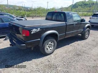 ✅ 2002 Chevrolet S-10 LS • VIN: 1GCCT19W228251043 • Лот: 42224315. Опубликован ранее на IAAI с пробегом 113 916 миль. Бесплатный доступ к архиву аукционных продаж из США и подробный отчёт об истории автомобиля на DreamBid. Изображение 4.