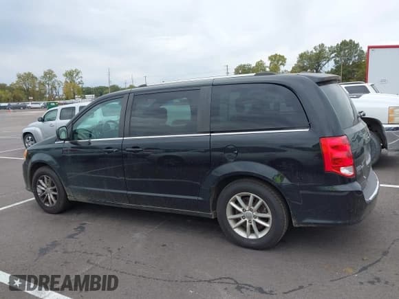 ✅ 2019 Dodge Grand Caravan SXT • VIN: 2C4RDGCG2KR765314 • Лот: 43512337. Опубликован ранее на IAAI с пробегом 105 098 миль. Бесплатный доступ к архиву аукционных продаж из США и подробный отчёт об истории автомобиля на DreamBid. Изображение 14.