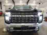 2020 Chevrolet Silverado 3500HD LTZ with VIN 1GC4YUE75LF153725, listed as a Copart auction lot 89548235 with 33,241 mi miles and Salvage title. Bid and sale history available at DreamBid. Image 5.