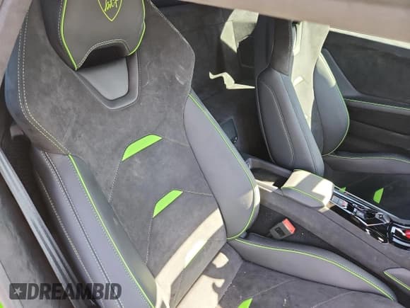 ✅ 2024 Lamborghini Huracan Tecnica • VIN: ZHWUB6ZF0RLA28716 • Lot: 86693005. Wystawiony na Copart z przebiegiem 3 197 mil. Bezpłatny archiwum sprzedaży aukcyjnych z USA i szczegółowy raport historii pojazdu na DreamBid. Zdjęcie 10.