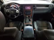 ✅ 2008 Jeep Commander Limited • VIN: 1J8HG58238C243483 • Лот: 85923515. Опубликован ранее на Copart с пробегом 201 037 миль. Бесплатный доступ к архиву аукционных продаж из США и подробный отчёт об истории автомобиля на DreamBid. Изображение 8.