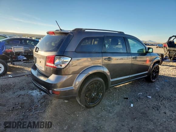 ✅ 2017 Dodge Journey SXT • VIN: 3C4PDCBB1HT684610 • Лот: 90315945. Опубликован ранее на Copart с пробегом 81 490 миль. Бесплатный доступ к архиву аукционных продаж из США и подробный отчёт об истории автомобиля на DreamBid. Изображение 3.