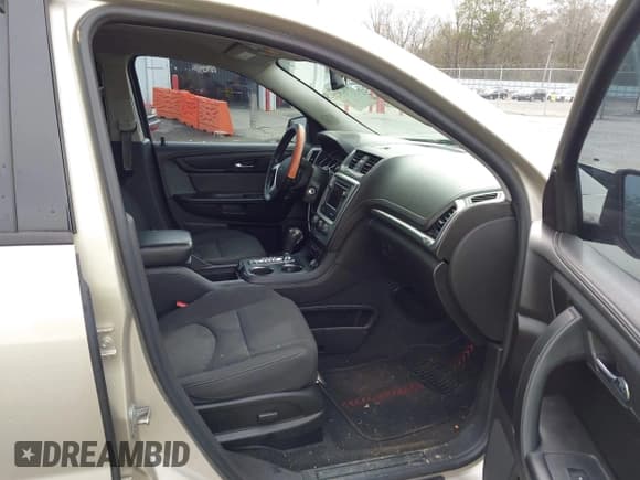 ✅ 2014 GMC Acadia SLE • VIN: 1GKKRPKD2EJ190283 • Lot: 43823027. Listed on IAAI with Not provided. Free auction sales archive from the USA and detailed vehicle history report at DreamBid. Image 5.