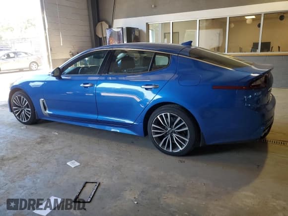✅ 2019 Kia Stinger • VIN: KNAE15LA2K6051145 • Lot: 56882864. Wystawiony na Copart z przebiegiem 70 295 mil. Bezpłatny archiwum sprzedaży aukcyjnych z USA i szczegółowy raport historii pojazdu na DreamBid. Zdjęcie 2.
