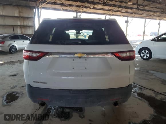 ✅ 2018 Chevrolet Traverse LS • VIN: 1GNERFKW9JJ240523 • Лот: 81901395. Опубликован ранее на Copart с пробегом 86 706 миль. Бесплатный доступ к архиву аукционных продаж из США и подробный отчёт об истории автомобиля на DreamBid. Изображение 6.