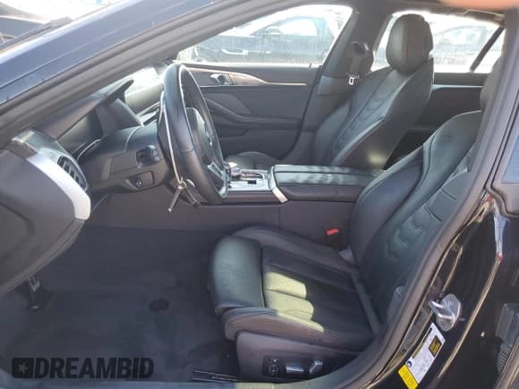 ✅ 2022 BMW 8 Series 840i • VIN: WBAGV2C04NCJ34178 • Лот: 73813324. Опубликован ранее на Copart с пробегом Не указан. Бесплатный доступ к архиву аукционных продаж из США и подробный отчёт об истории автомобиля на DreamBid. Изображение 7.