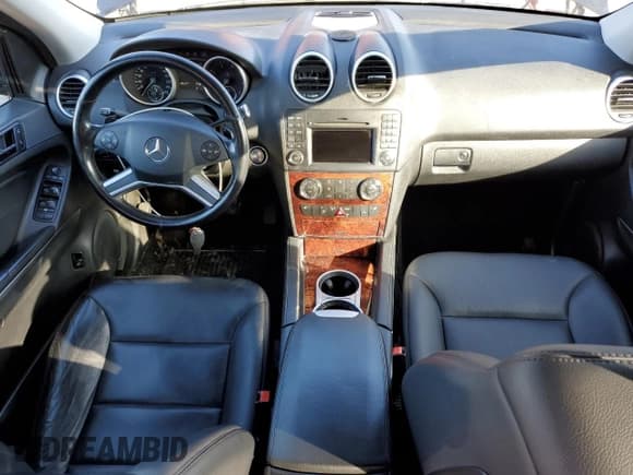 ✅ 2011 Mercedes-Benz M 350 • VIN: 4JGBB8GB8BA746858 • Lot: 93351845. Listed on Copart with 227,038 mi. Free auction sales archive from the USA and detailed vehicle history report at DreamBid. Image 8.