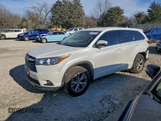 ✅ 2016 Toyota Highlander LE • VIN: 5TDBKRFH2GS292942 • Lot: 94179075. Wystawiony na Copart z przebiegiem 68 720 mil. Bezpłatny archiwum sprzedaży aukcyjnych z USA i szczegółowy raport historii pojazdu na DreamBid. Zdjęcie 1.