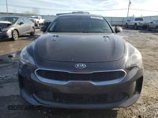 ✅ 2019 Kia Stinger • VIN: KNAE15LA5K6055013 • Lot: 91993145. Wystawiony na Copart z przebiegiem 173 628 mil. Bezpłatny archiwum sprzedaży aukcyjnych z USA i szczegółowy raport historii pojazdu na DreamBid. Zdjęcie 5.