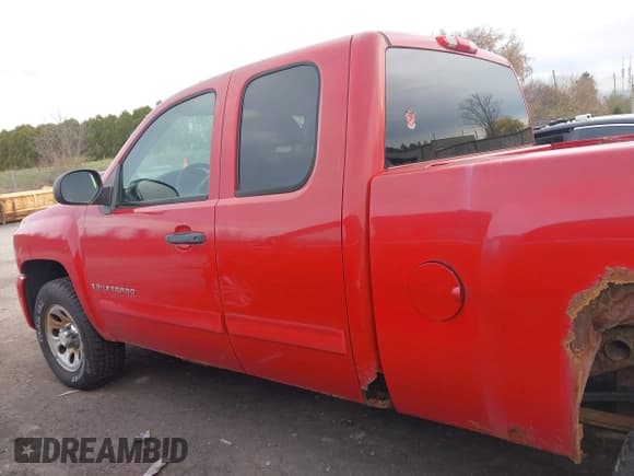 ✅ 2009 Chevrolet Silverado 1500 LS • VIN: 2GCEK19C291118605 • Lot: 43635284. Listed on IAAI with 149,882 mi. Free auction sales archive from the USA and detailed vehicle history report at DreamBid. Image 14.