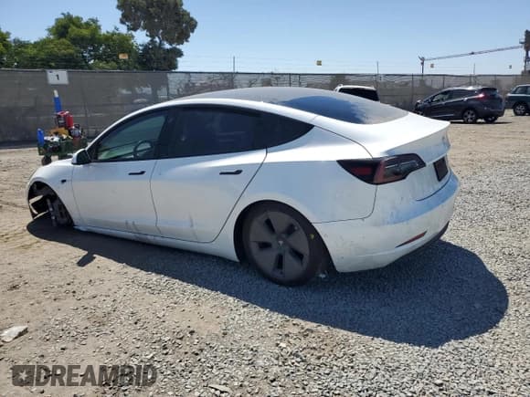 ✅ 2021 Tesla Model 3 Standard Range Plus • VIN: 5YJ3E1EA6MF098061 • Лот: 66001875. Опубликован ранее на Copart с пробегом 70 244 миль. Бесплатный доступ к архиву аукционных продаж из США и подробный отчёт об истории автомобиля на DreamBid. Изображение 2.