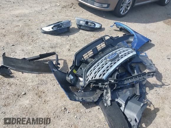 ✅ 2021 Ford Explorer Limited • VIN: 1FMSK8FH4MGB04014 • Lot: 43260923. Wystawiony na IAAI z przebiegiem 83 169 mil. Bezpłatny archiwum sprzedaży aukcyjnych z USA i szczegółowy raport historii pojazdu na DreamBid. Zdjęcie 12.