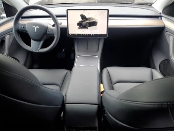 ✅ 2025 Tesla Model Y Long Range • VIN: 7SAYGDEE3SA352407 • Lot: 90881955. Wystawiony na Copart z przebiegiem 525 mil. Bezpłatny archiwum sprzedaży aukcyjnych z USA i szczegółowy raport historii pojazdu na DreamBid. Zdjęcie 8.