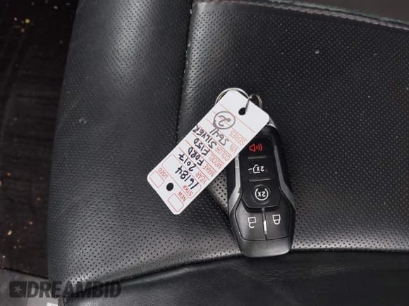 ✅ 2017 Ford F-150 XL • VIN: 1FTEW1EF7HFA25641 • Лот: 41506644. Опубликован ранее на IAAI с пробегом 106 098 миль. Бесплатный доступ к архиву аукционных продаж из США и подробный отчёт об истории автомобиля на DreamBid. Изображение 11.