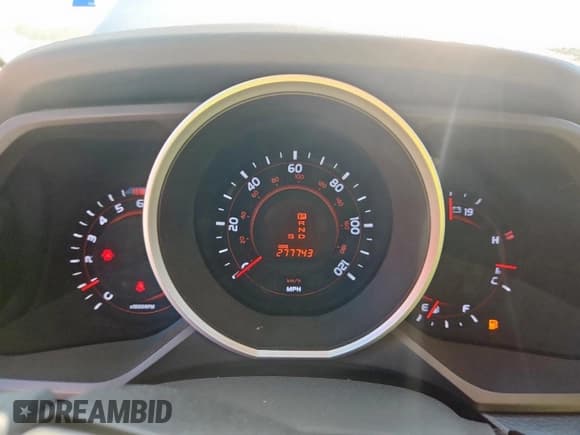 ✅ 2010 Toyota 4Runner SR5 • VIN: JTEZU5JRXA5005633 • Lot: 86088225. Listed on Copart with 277,743 mi. Free auction sales archive from the USA and detailed vehicle history report at DreamBid. Image 9.