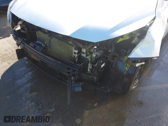 ✅ 2020 Nissan Versa S • VIN: 3N1CN8DV2LL902162 • Lot: 43671182. Listed on IAAI with 138,464 mi. Free auction sales archive from the USA and detailed vehicle history report at DreamBid. Image 6.