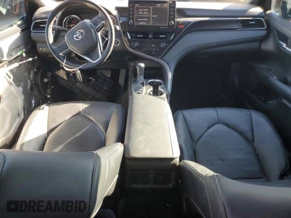 2022 Toyota Camry XLE with VIN 4T1F11AK0NU031516, listed as a Copart auction lot 88555025 with 51,712 mi miles and Salvage title. Bid and sale history available at DreamBid. Image 8.