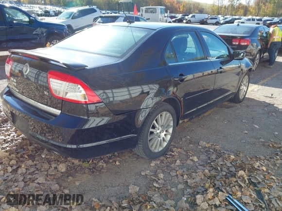 ✅ 2009 Mercury Milan Premier • VIN: 3MEHM08199R611208 • Лот: 43559783. Опубликован ранее на IAAI с пробегом 238 349 миль. Бесплатный доступ к архиву аукционных продаж из США и подробный отчёт об истории автомобиля на DreamBid. Изображение 4.