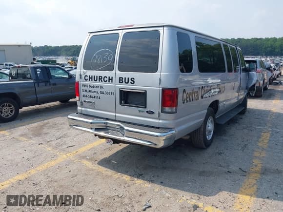 ✅ 2014 Ford Econoline Passenger XL • VIN: 1FBSS3BL9EDA85811 • Lot: 42385190. Wystawiony na IAAI z przebiegiem 78 000 mil. Bezpłatny archiwum sprzedaży aukcyjnych z USA i szczegółowy raport historii pojazdu na DreamBid. Zdjęcie 4.