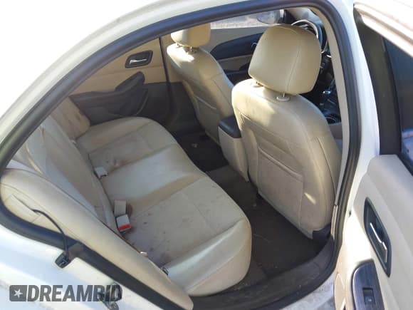 ✅ 2014 Chevrolet Malibu LT • VIN: 1G11C5SL8EF161368 • Lot: 43701397. Listed on IAAI with 75,000 mi. Free auction sales archive from the USA and detailed vehicle history report at DreamBid. Image 8.